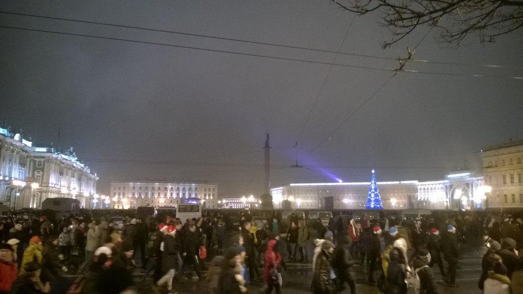 New Year's Eve in St. Petersburg: The public celebration on palace square in front of the Hermitage