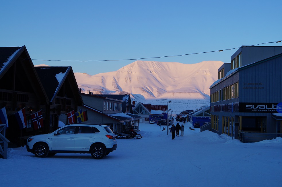 Number 6 on your things to do in Spitsbergen: Go shopping in Longyearbyen