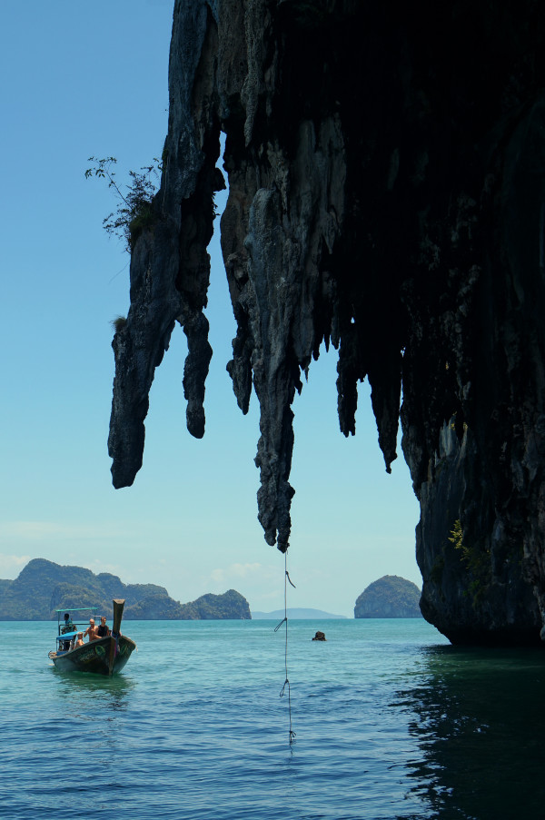Must see in our Koh Yao Noi travel guide: the karst rock formations with in phang nga bay