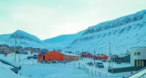 Longyearbyen, the town where almost all hotels in spitsbergen are located