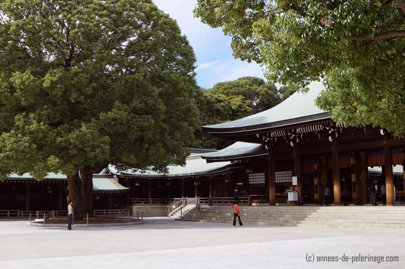 The main complex (prayer hall) at meiji shrine in tokyo
