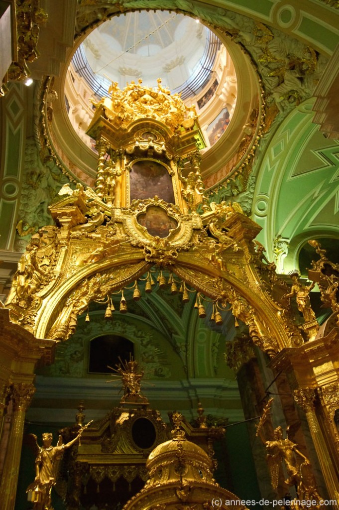 The golden high altar of Peter and Paul cathedral