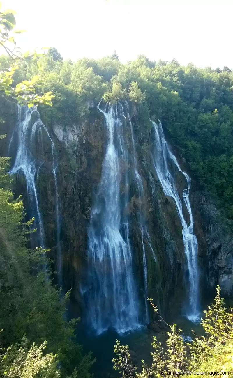 large waterfall (Veliki Slap) in Plitvice Lakes National Park in croatia