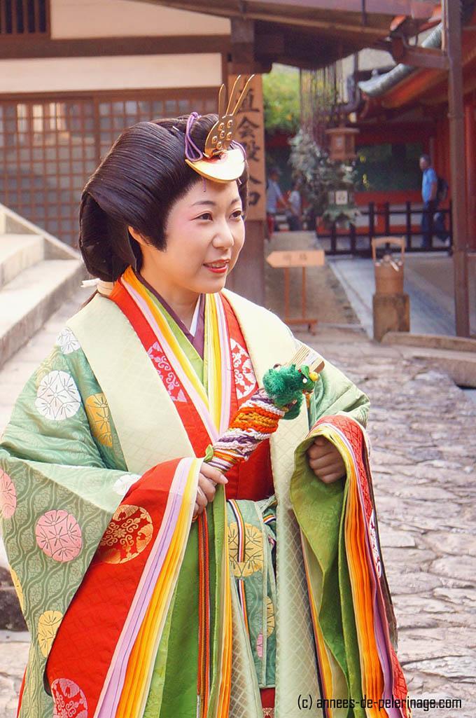 Close-up of the woman wearing a junihitoe from the Heian era