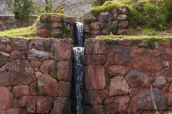 close up of the water channels in tipon, peru