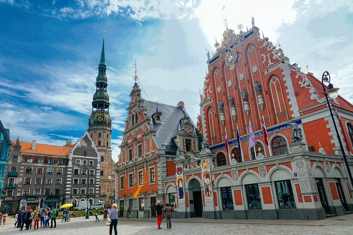 visit riga