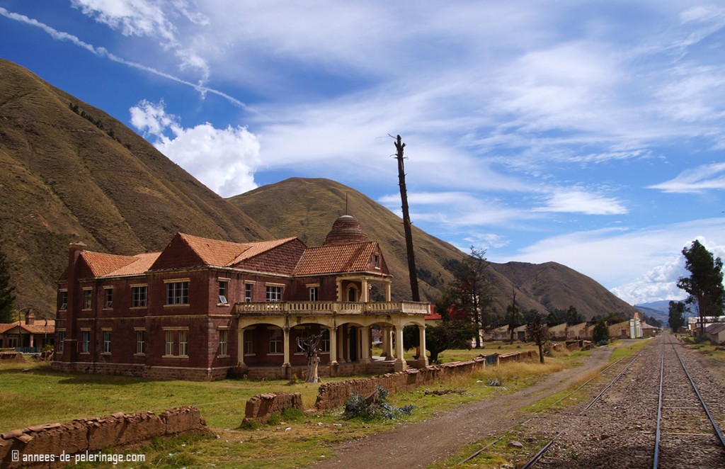 A big manison along the way from Puno to Cusco on the Andean Explorer Luxury train. Once belonged to a cotton baron.