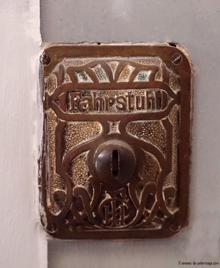 An Art Nouveau lift button in a village in munich