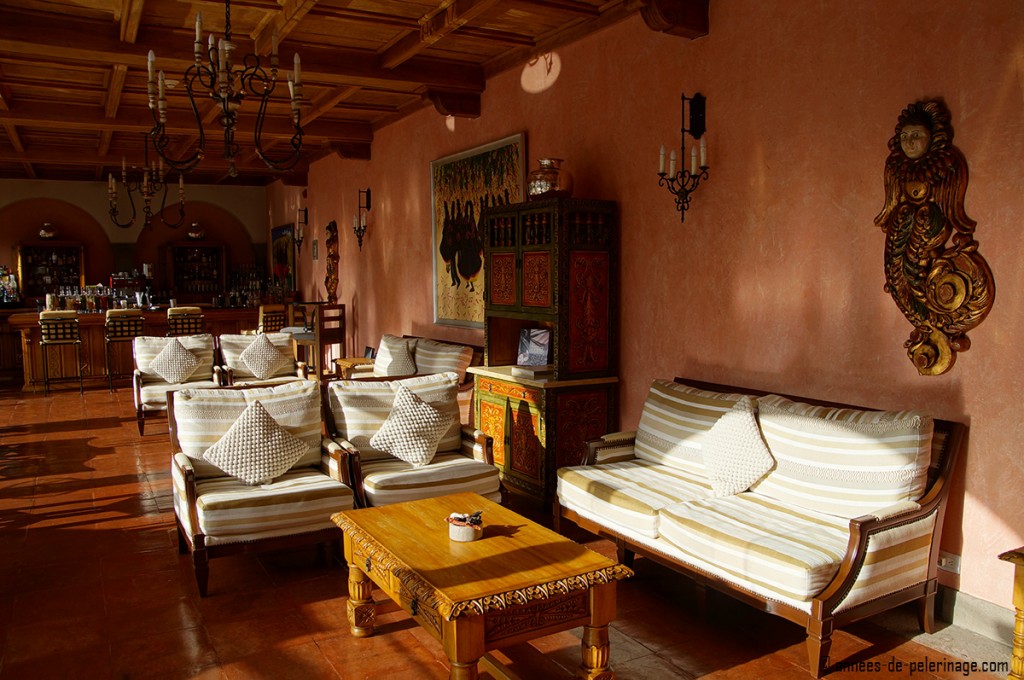 The cozy bar at the Belmond Palacio Nazarenas in Cusco