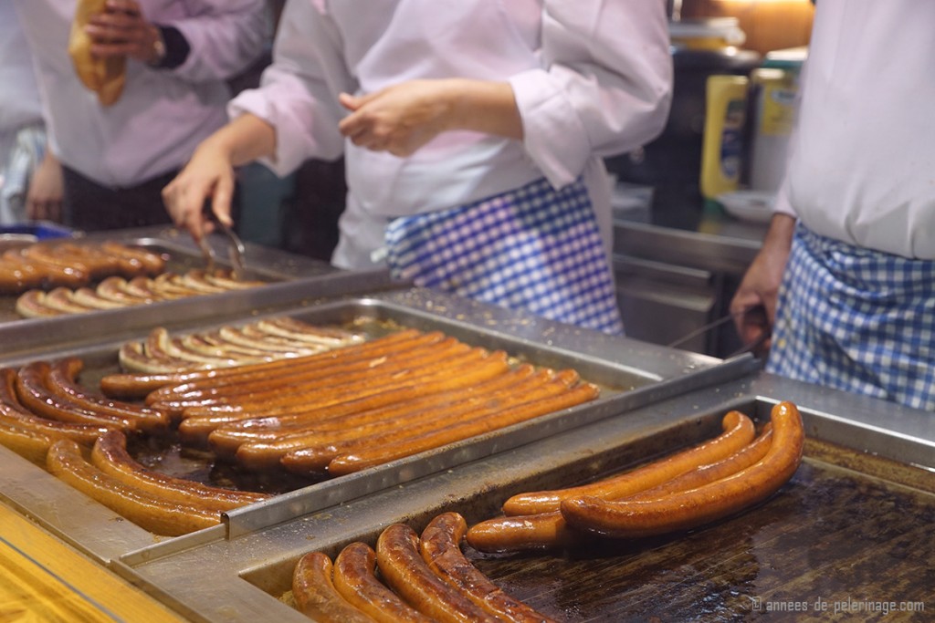 A bratwurst booth on the Christmas market in Munich