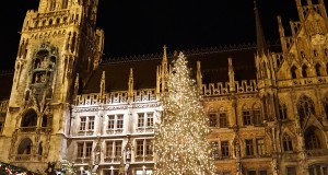 The Christmas market and Christmas tree in Munich