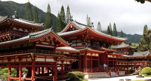 The byodo-in temple in Kyoto and its artifical pond in front