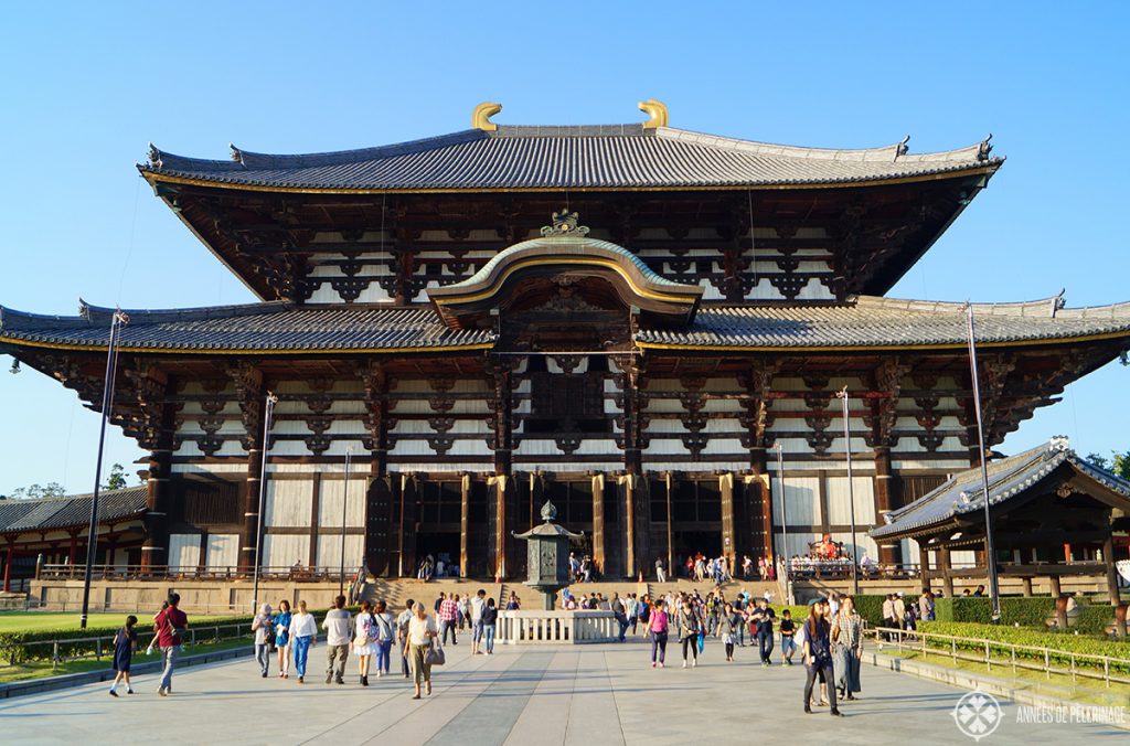 The gigant Todai-ji temple in Nara, Japan