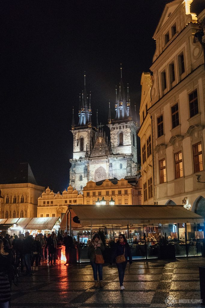 THe old town square in Prague at night