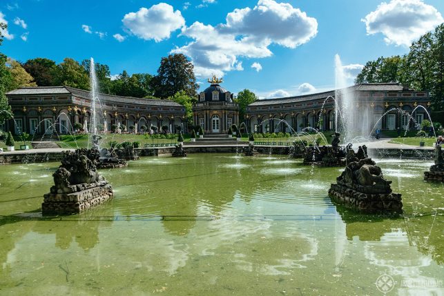 The fountains in front of the Temple of the Sun at the Eremitage in Bayreuth