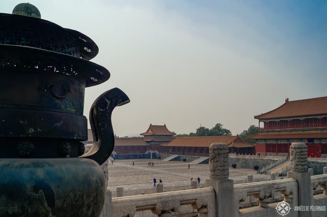 A last view of the courtyards inside the city