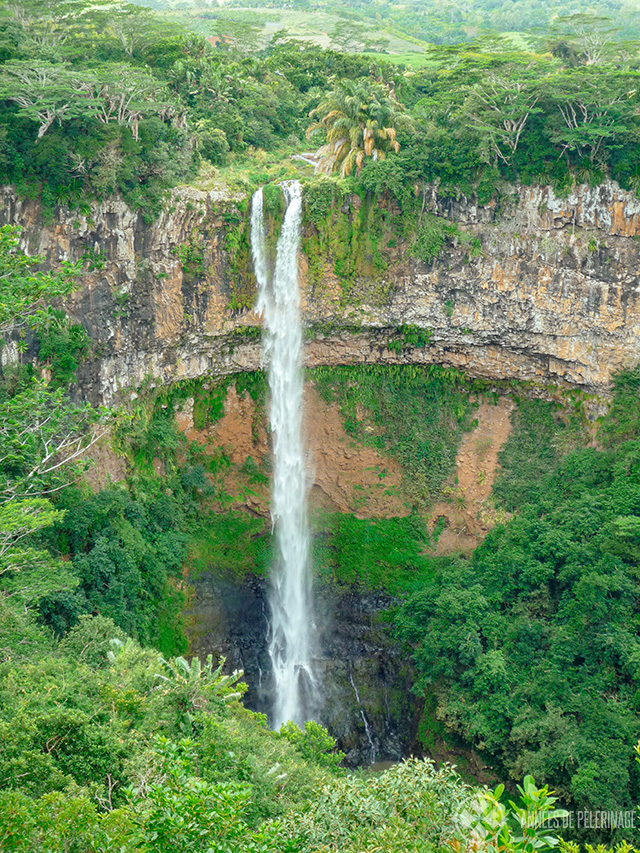 The amazing chamarel waterfalls - one of the best things to do in Mauritius