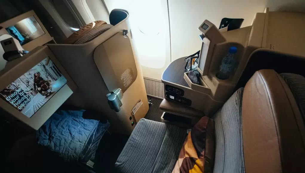 Etihad business class review 2019 - a close look at the old cabin design