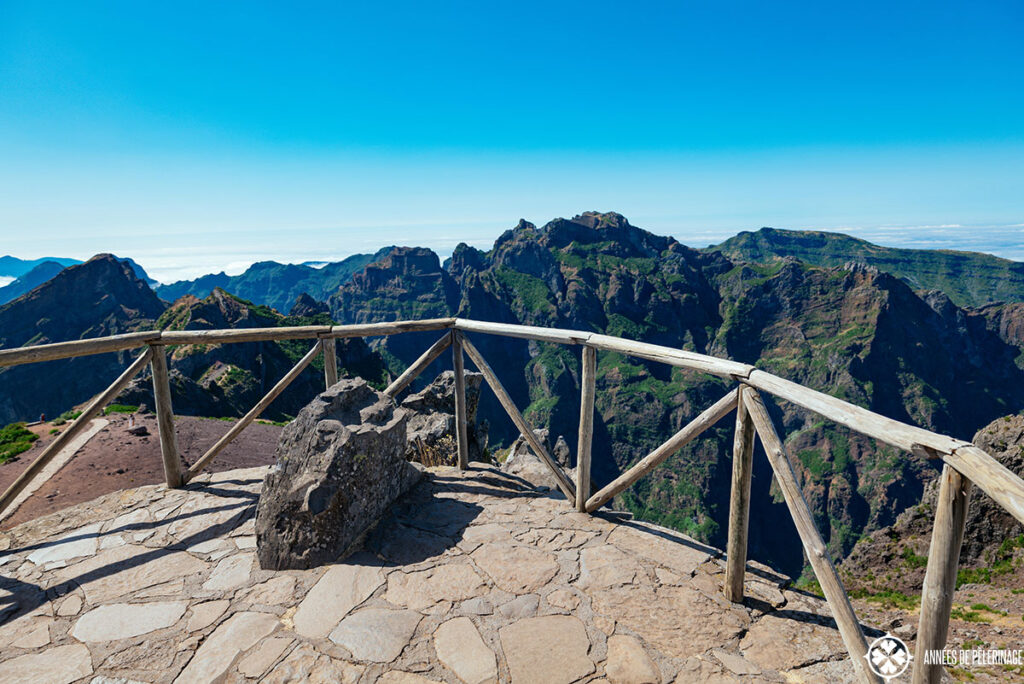 The viewpoint at the Pico do Areeiro where the hiking trail starts