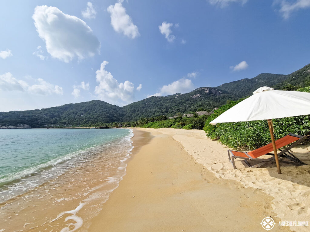 the super long beach of the Six Senses Ninh Van Bay